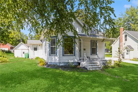 203 Percival Ave, Dallas Center, IA 50063