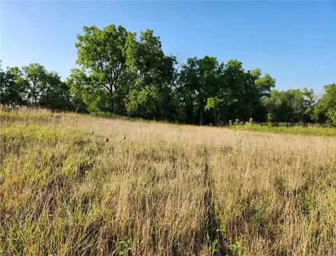 2454 Picard Dr, Tracy, IA 50256