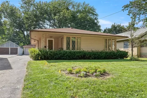 3508 SW 12th St, Des Moines, IA 50315