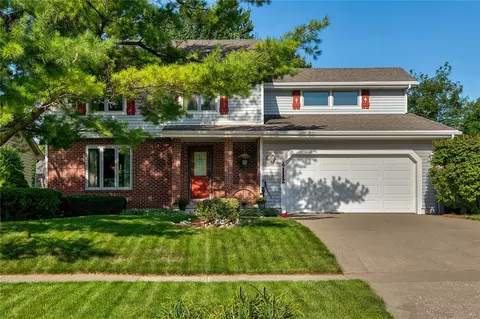 4112 80th St, Urbandale, IA 50322