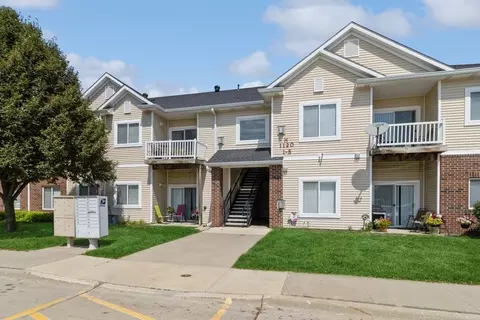 1120 NE 6th Ln #H6, Ankeny, IA 50021