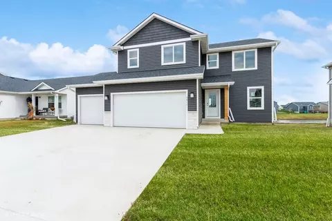 2411 NW Greenwood St, Ankeny, IA 50023