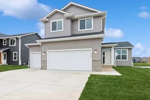 2407 NW Greenwood St, Ankeny, IA 50023