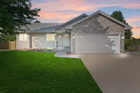 2804 SW Glenbrooke Blvd, Ankeny, IA 50023