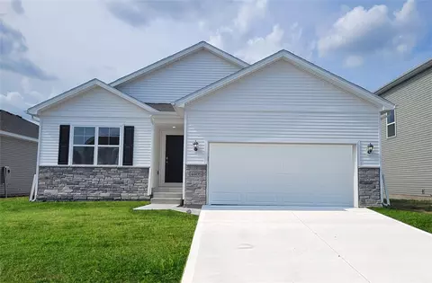 2602 Chan Dr, Adel, IA 50003