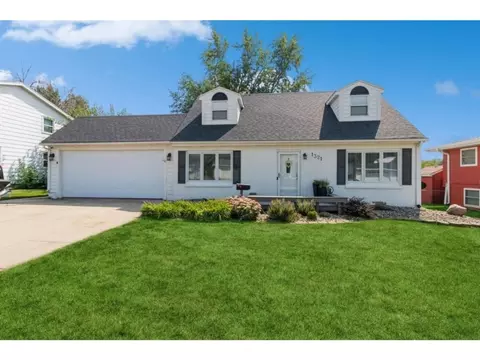 1321 SW Kenworthy Dr, Ankeny, IA 50023