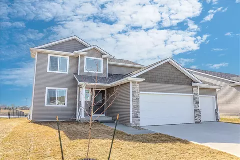 2205 Windcrest Dr, Granger, IA 50109