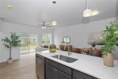 707 Greenwell Pl, Norwalk, IA 50211