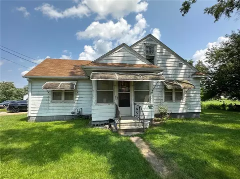 401 S Attica Rd, Knoxville, IA 50138