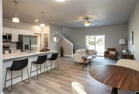 805 Greenwell Pl, Norwalk, IA 50211