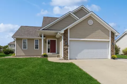 670 SE Cardinal Ln, Waukee, IA 50263