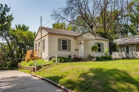 1118 Kirkwood Ave, Des Moines, IA 50315