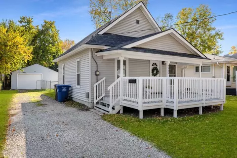 2325 Lyon St, Des Moines, IA 50317