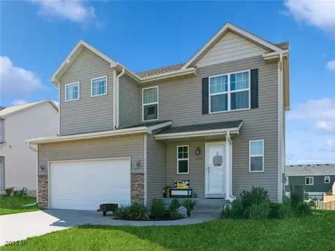 1332 Joshua Cir SE, Bondurant, IA 50035