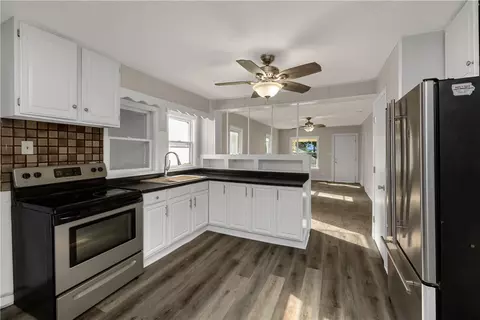 1814 Logan Ave, Des Moines, IA 50316