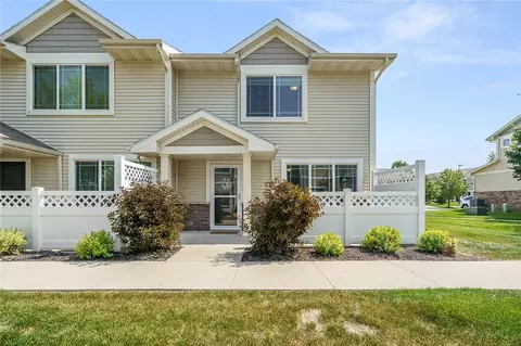 8601 Westown Pkwy #22106, West Des Moines, IA 50266