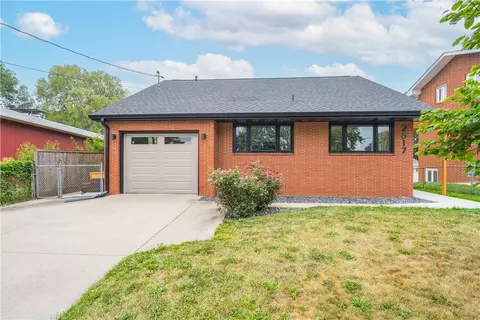 2617 Hull Ave, Des Moines, IA 50317
