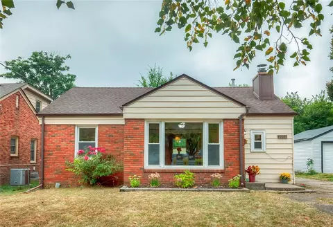 2708 Columbia St, Des Moines, IA 50313