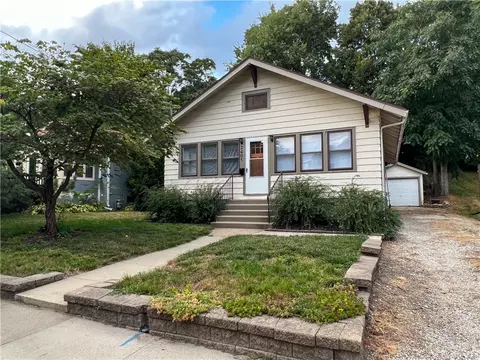 2405 High St, Des Moines, IA 50312