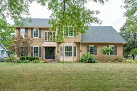 8150 Wellington Blvd, Johnston, IA 50131
