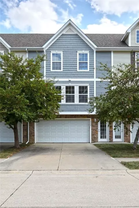 5529 Jordan Ct, Johnston, IA 50131