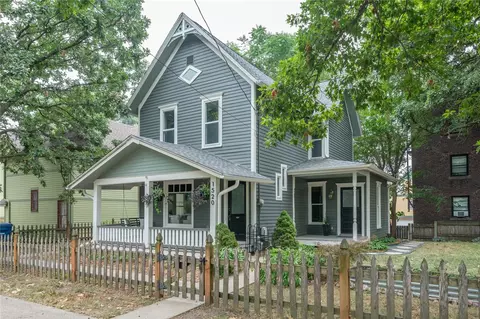 1520 Center St, Des Moines, IA 50314