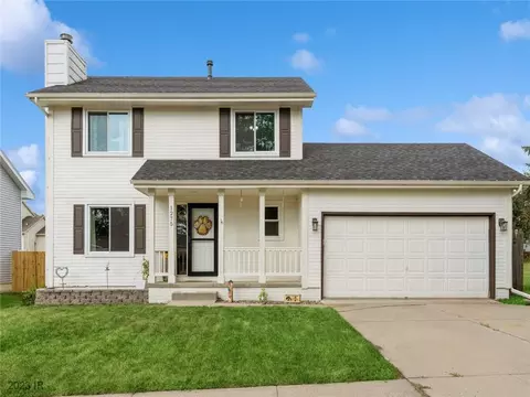 1275 Hardin Dr, Carlisle, IA 50047
