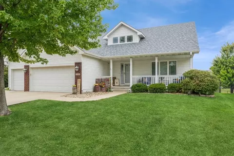 1112 Rosewood Dr SW, Altoona, IA 50009