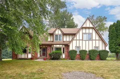 6155 Pheasant Ridge Dr, West Des Moines, IA 50266