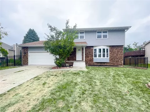 3505 Patricia Dr, Urbandale, IA 50322