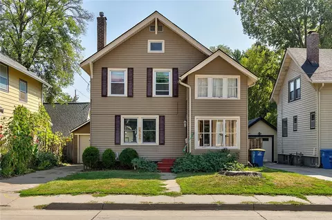635 34th St, Des Moines, IA 50312