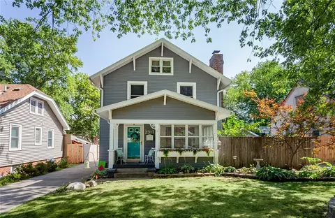 2317 35th St, Des Moines, IA 50310