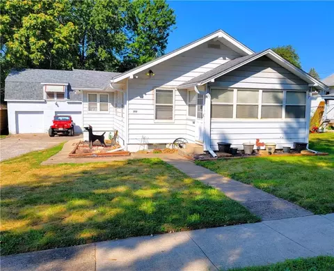 606 608 Harlan Street Pl, Knoxville, IA 50138