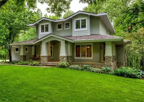 35395 Cabernet Cir, Waukee, IA 50263
