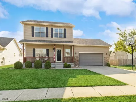 565 SE Waco Pl, Waukee, IA 50263