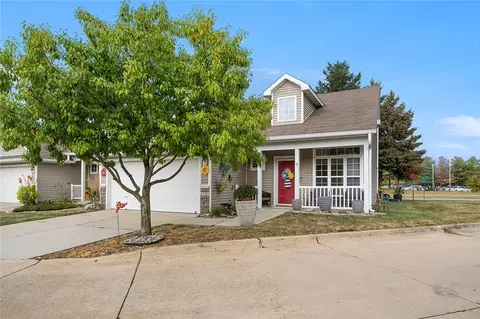 1141 NW Prairie Ridge Dr, Ankeny, IA 50023