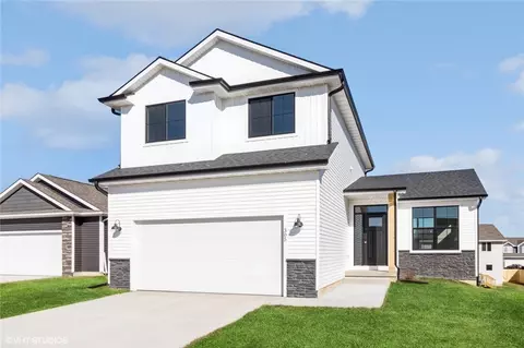 305 NW Horan Ct, Waukee, IA 50263