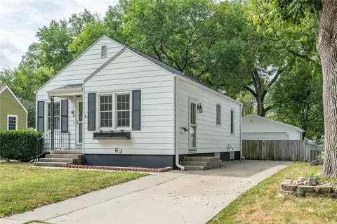 632 Linnwill Pl, West Des Moines, IA 50265