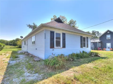 532 E Walnut St, Ogden, IA 50212