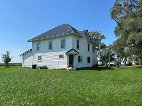 3356 150th St, What Cheer, IA 50268