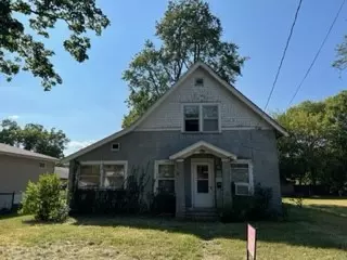 1207 S 2nd St, Oskaloosa, IA 52577