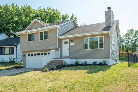 5426 SW 13th St, Des Moines, IA 50315
