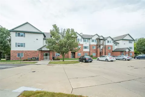 105 NW 8th St #105, Grimes, IA 50111