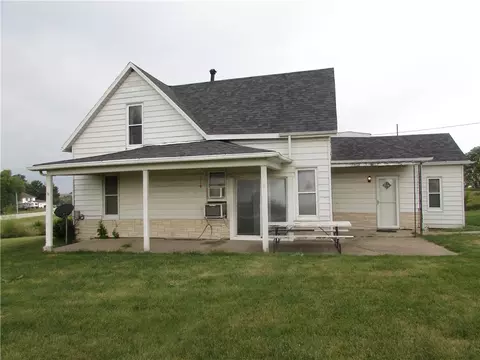329 G40 Hwy, Pleasantville, IA 50225