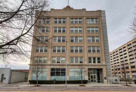 112 11th St #408, Des Moines, IA 50309