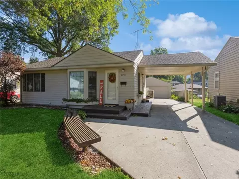 2731 60th St, Des Moines, IA 50322