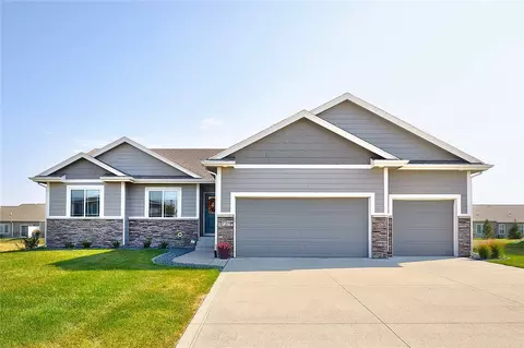 727 NE Westgate Dr, Waukee, IA 50263