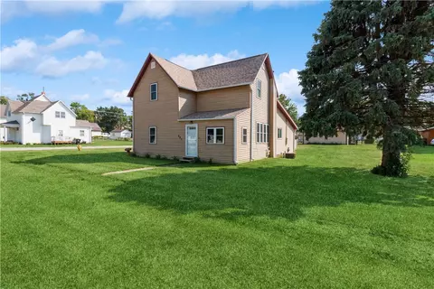 201 W Spring St, Colfax, IA 50054