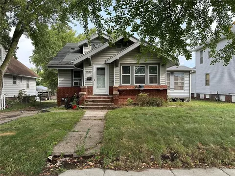 1346 E Tiffin Ave, Des Moines, IA 50316