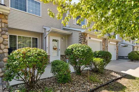 3799 Village Run Dr #508, Des Moines, IA 50317